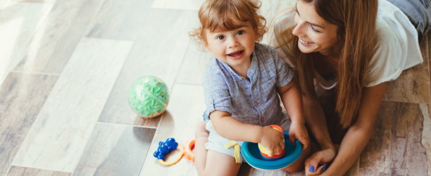 Self leveling screeds